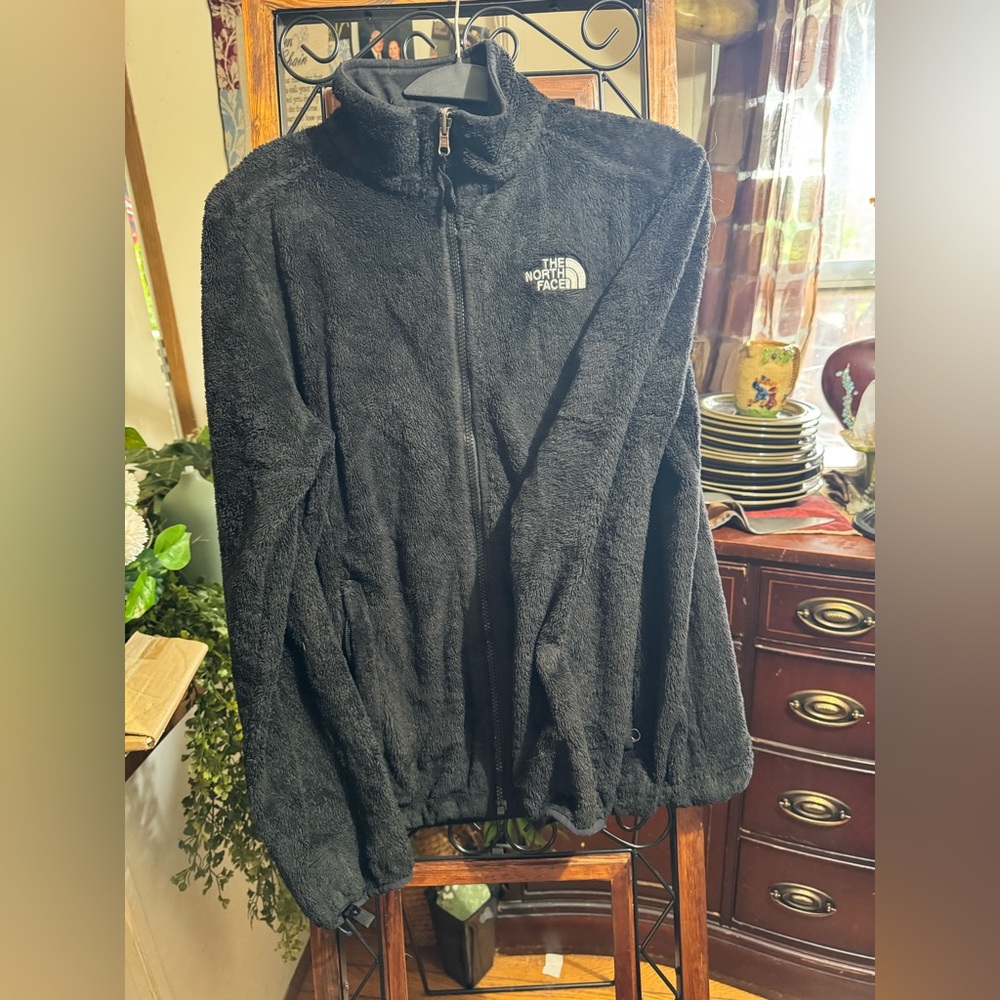 The North Face Black Plush Full-Zip Fleece Jacket women’s medium